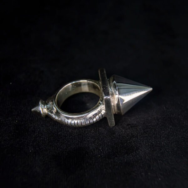 Gothic Spike Ring - Dark Cast Studio