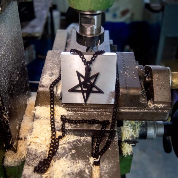 Lightning Bolt Satanic Pentagram - Dark Cast Studio