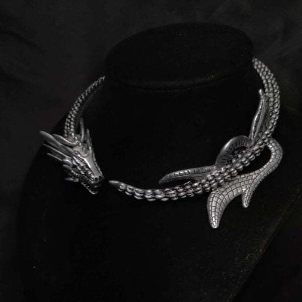 Short tailed dragon necklace choker - Dark Cast Studio