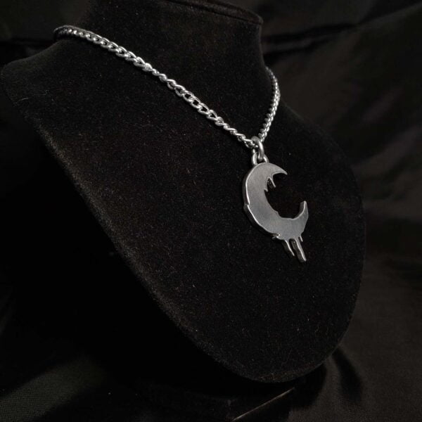 Melting Crescent Moon Glow In The Dark - Dark Cast Studio