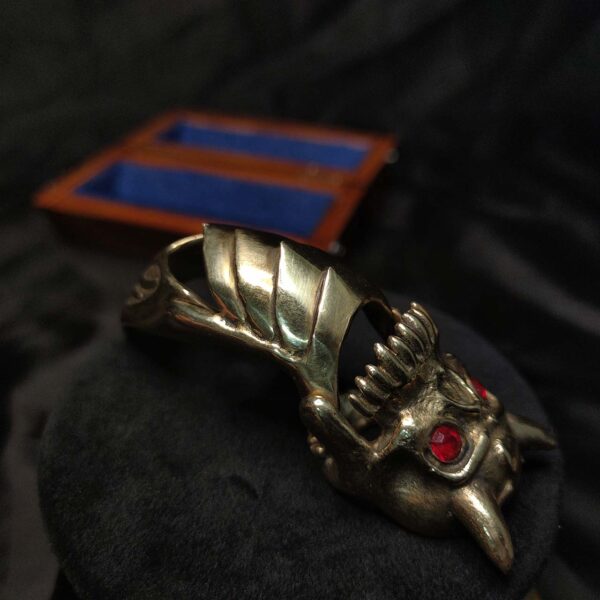 Vampire Armor Articulated Finger Claw Ring - Dark Cast Studio