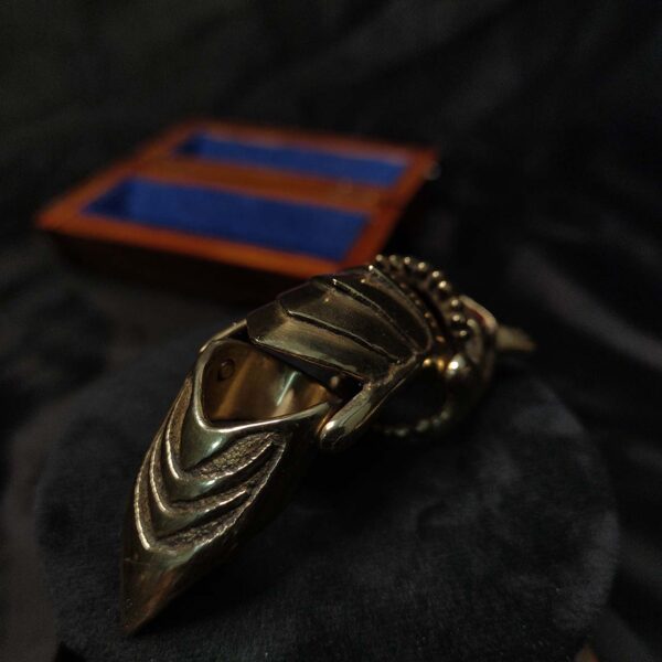 Vampire Armor Articulated Finger Claw Ring - Dark Cast Studio